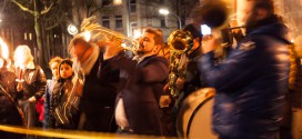 Die Balkan Brass Band Deutschland läutete jetzt das goldene Zeitalter ein. Foto: Alexander Hügel