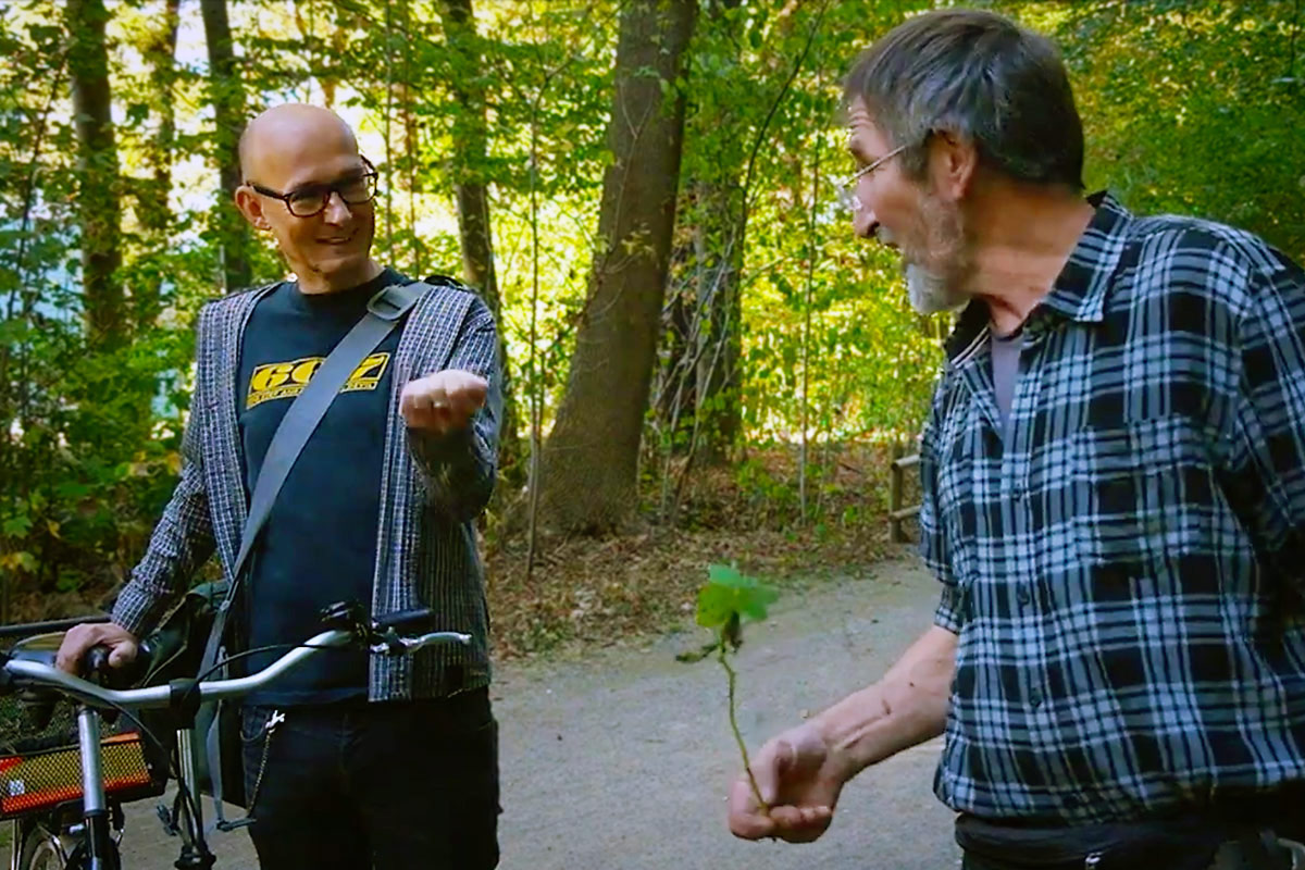 Restlos glücklich: Wolfgang Kienast und Dieter Meese im Hoeschpark. 